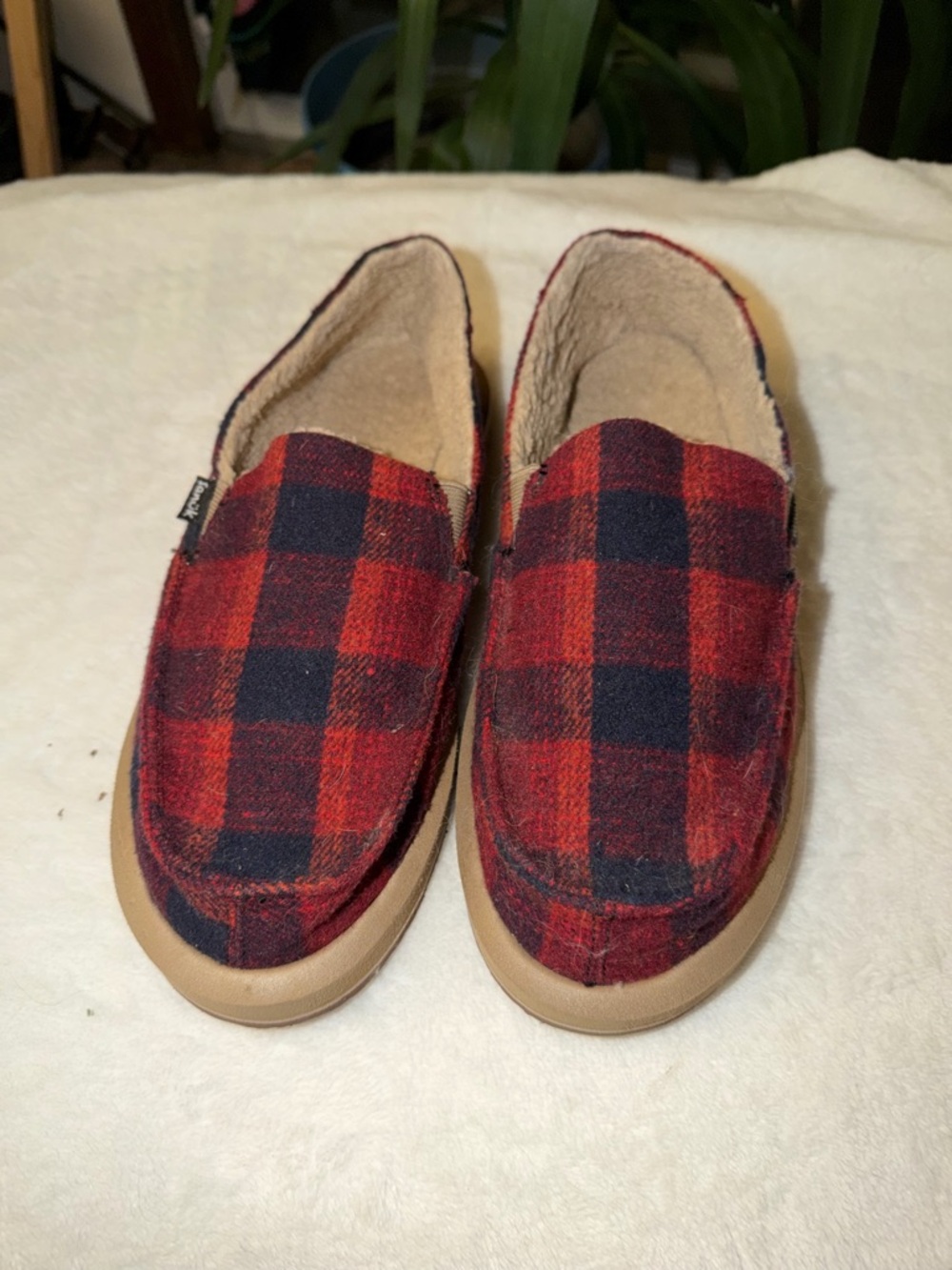 Sanuk Cozy Slip-Ons in Beige and Tan